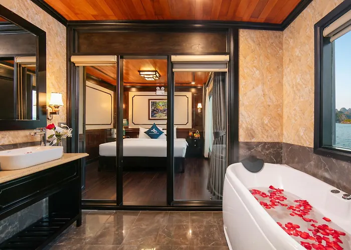 Arcady Boutique Cruise 5*